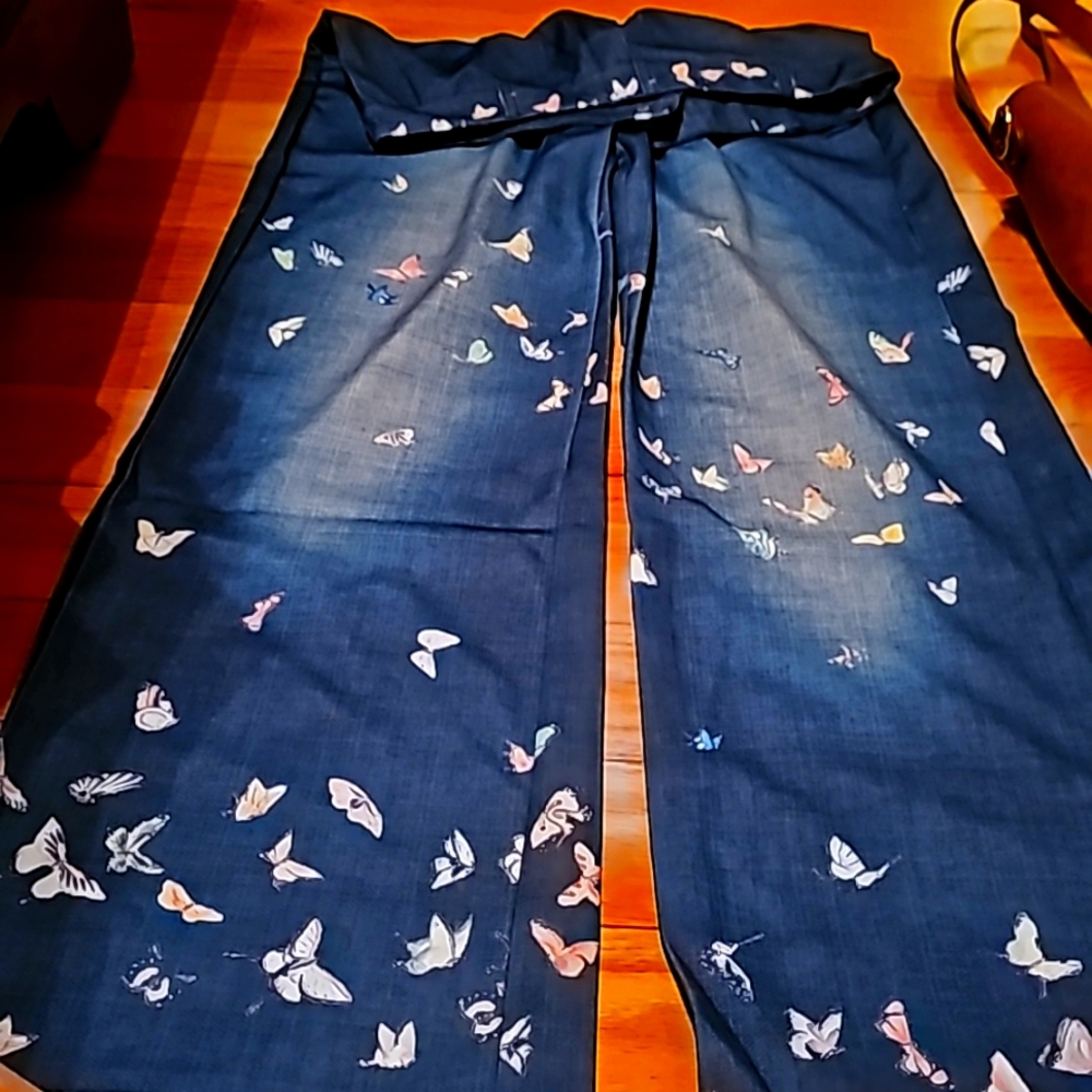 Butterfly pants
